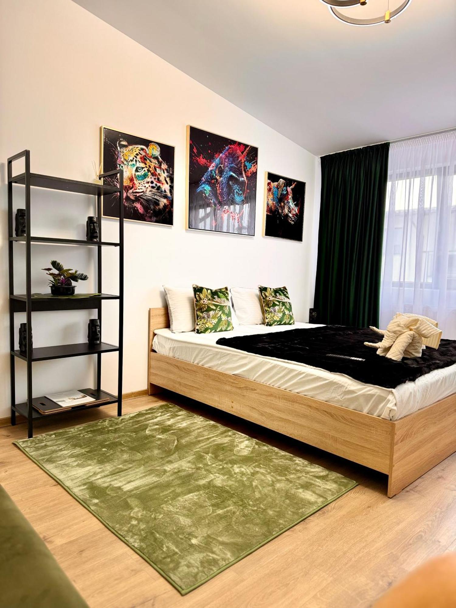 Апартаменты Jungle Loft Сучава Экстерьер фото